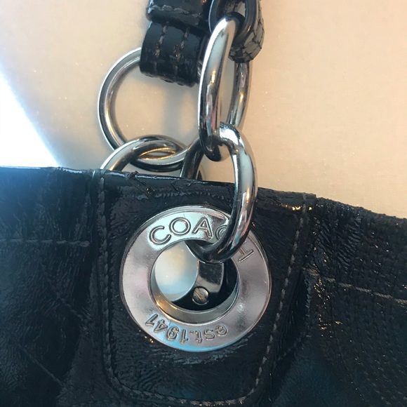 COACH~ Patent Leather Tote/Shoulder Bag - Picture 6 of 8